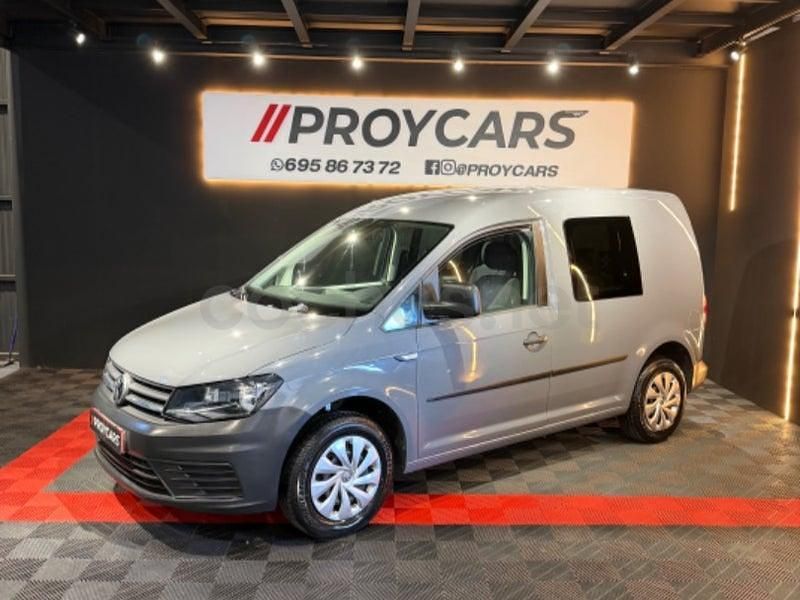 Usado VW Caddy 102 CV (75 kW) 2016 Gris / plata Monovolumen