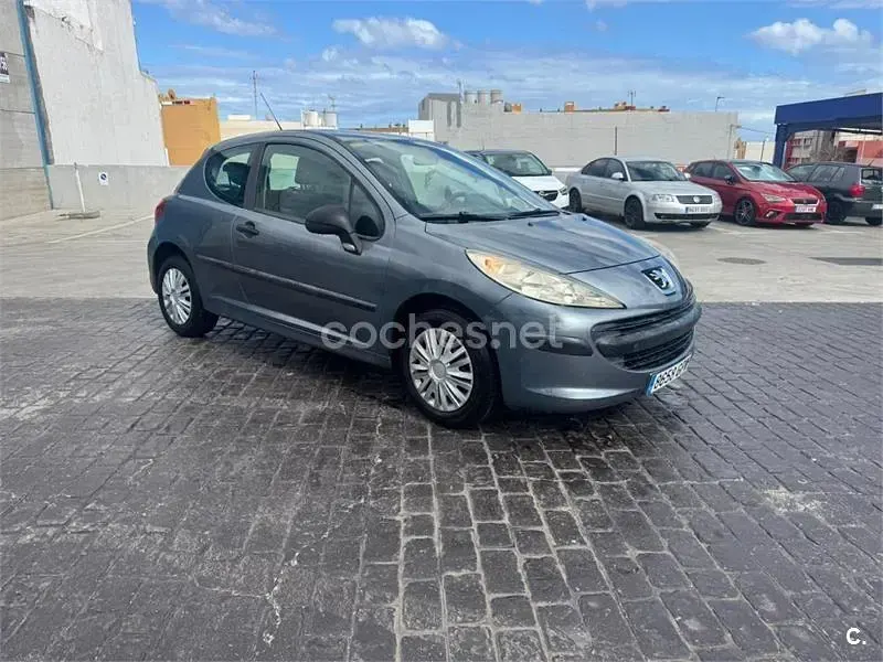 Usado Peugeot 207 75 CV (55 kW) 2009 Gris / plata Berlina