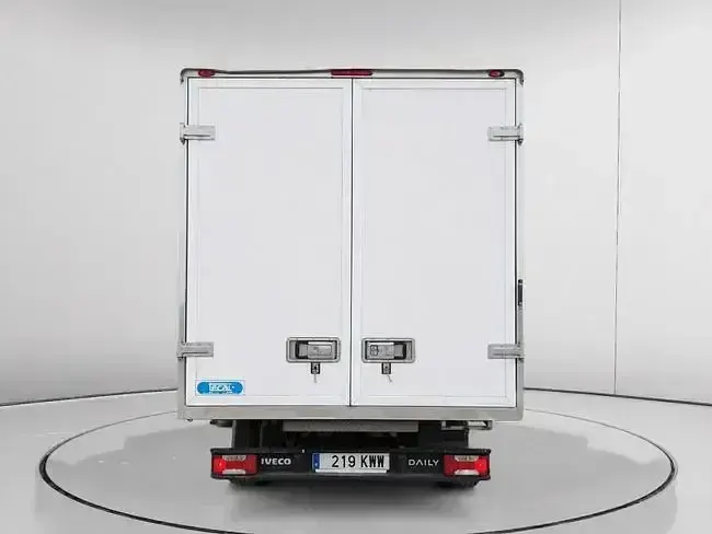 Usado Iveco Daily 156 CV (114 kW) 2019 Blanco Berlina