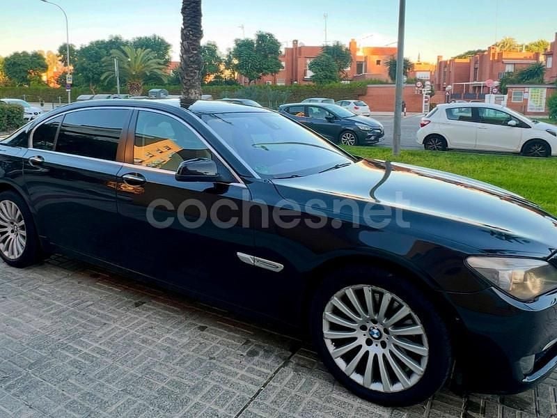 Usado BMW 740L 326 CV (239 kW) 2010 Negro Berlina