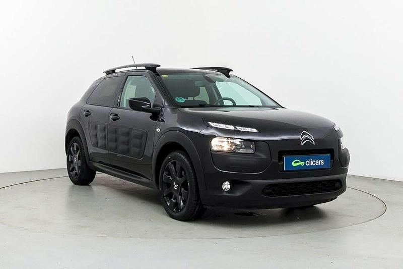 Usado Citroën C4 Cactus Feel 110 CV (80 kW) 2016 Negro Utilitario