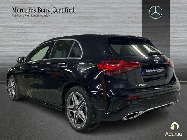 Usado Mercedes A250 218 CV (160 kW) 2024 Negro cosmos