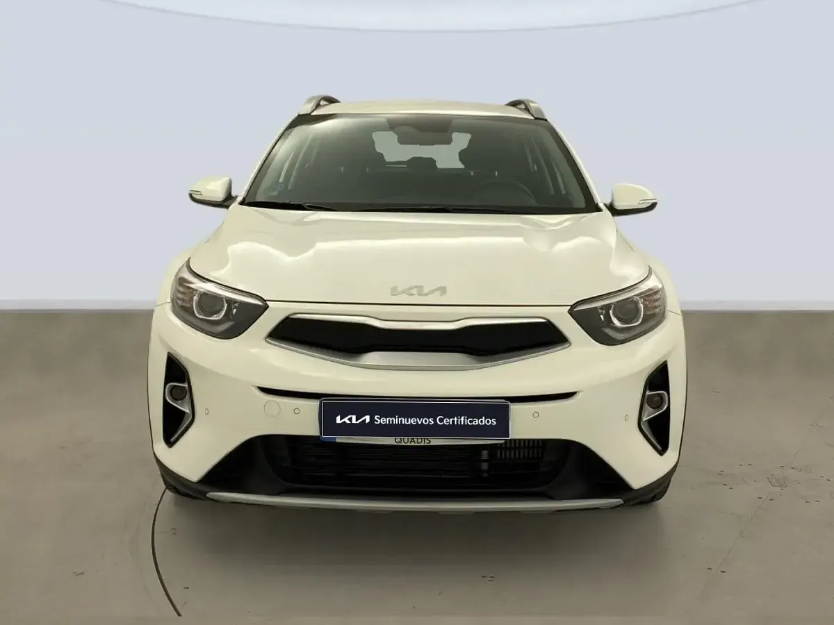 Usado Kia Stonic 101 CV (74 kW) 2025 Blanco SUV