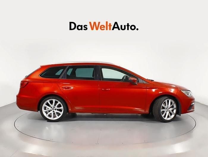 Usado Seat Leon FR 150 CV (110 kW) 2020 Rojo