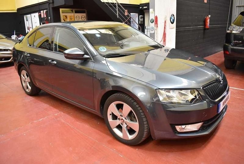 Brugt Skoda Octavia Ambition 110 HK (80 kW) 2017 Sølv Hatchback