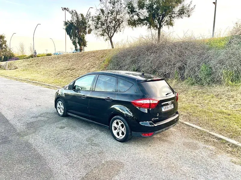 Begagnad Ford C-MAX 125 HK (91 kW) 2014 Svart Minibuss