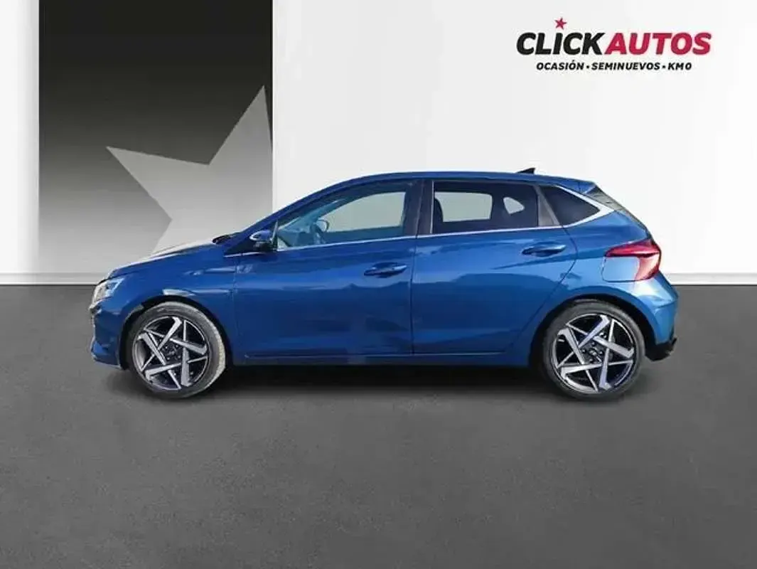 Usado Hyundai i20 101 CV (74 kW) 2025 Azul Utilitario