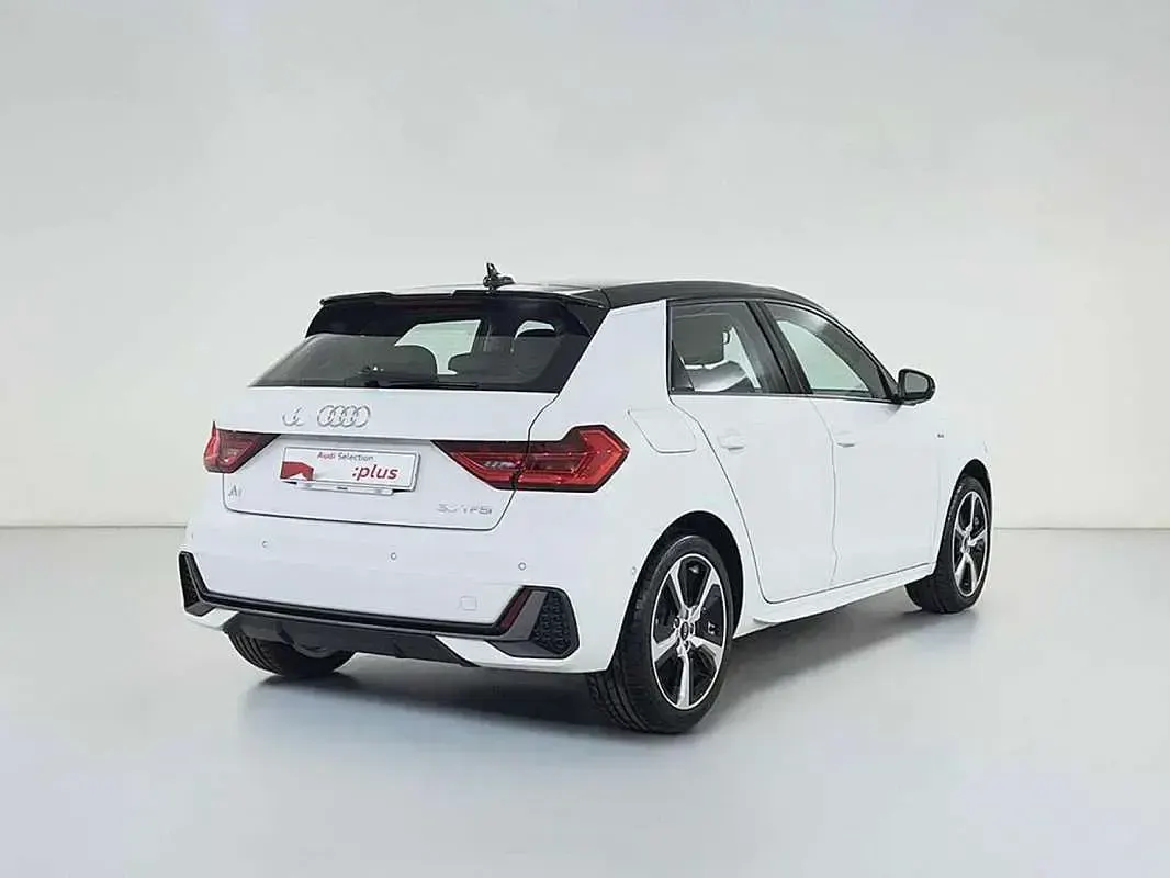 Usado Audi A1 Sportback Black Edition 116 CV (85 kW) 2025 Blanco Utilitario