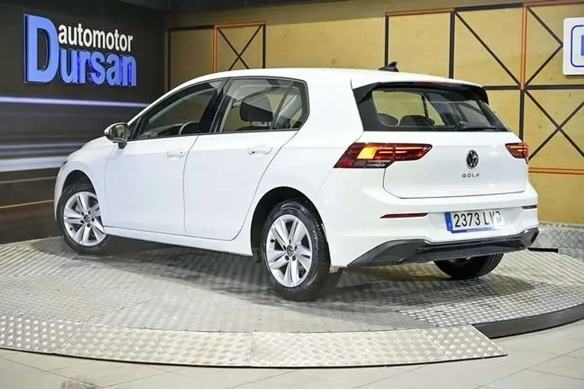 Usado VW Golf VIII 116 CV (85 kW) 2021 Blanco Utilitario