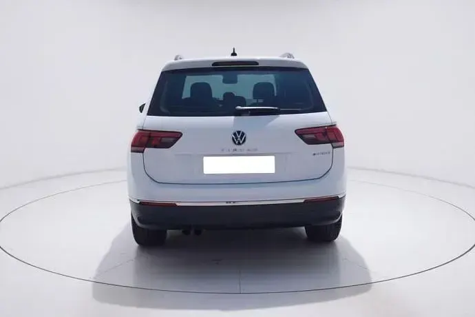 Usado VW Tiguan Life 245 CV (180 kW) 2022 Blanco SUV
