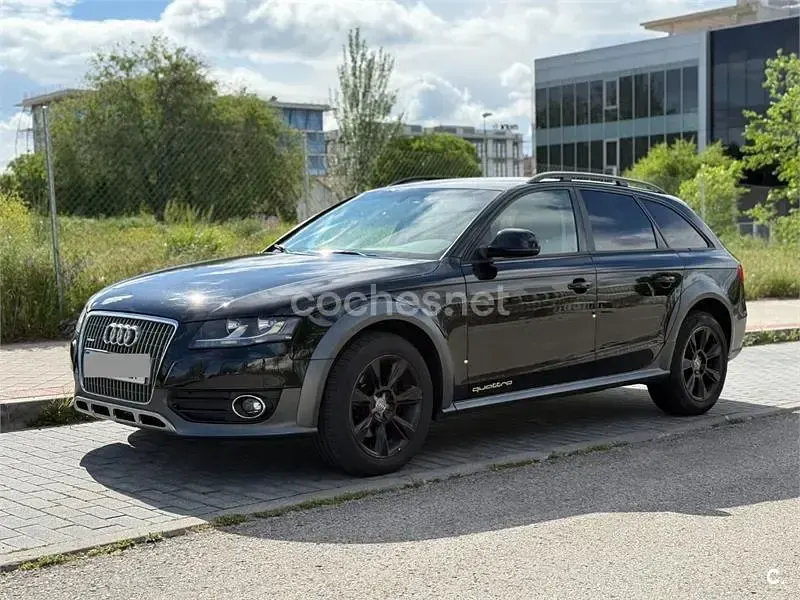Usado Audi A4 Allroad 143 CV (105 kW) 2011 Negro Familiar
