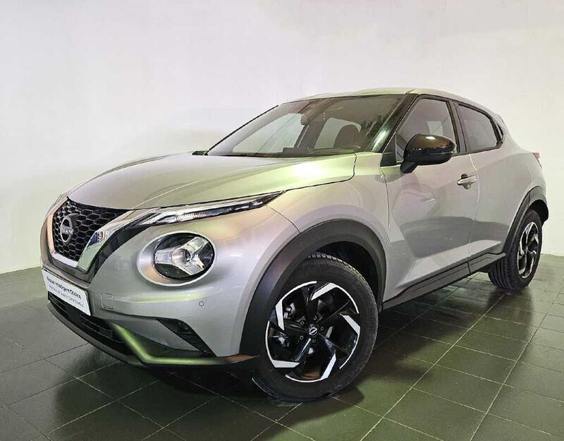 Usado Nissan Juke N-Connecta 114 CV (83 kW) 2024 Plateado SUV