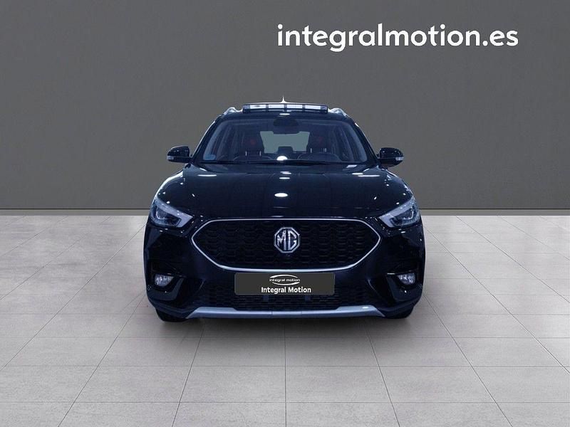 Usado MG ZS Luxury 111 CV (81 kW) 2022 Negro SUV