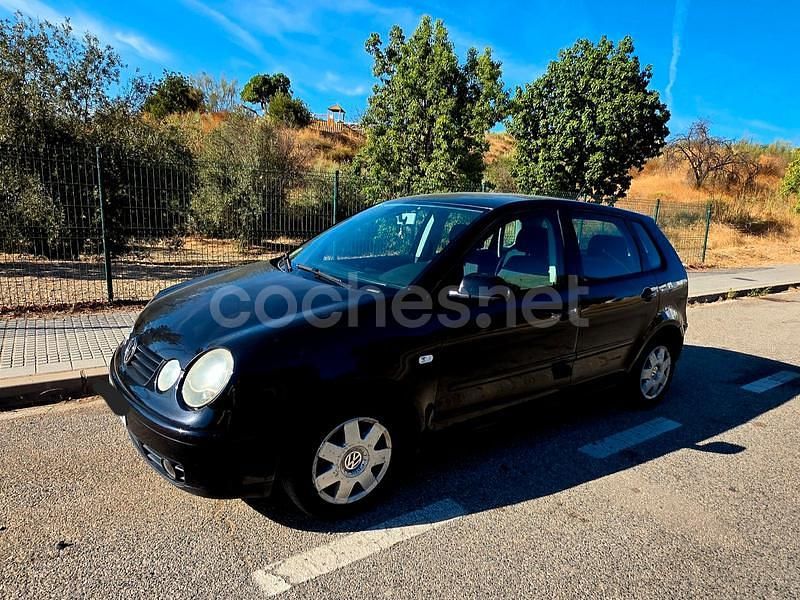 Negro Usado 2002 VW Polo Highline Berlina | 3450 € (Precio justo) - Imagen 1/4