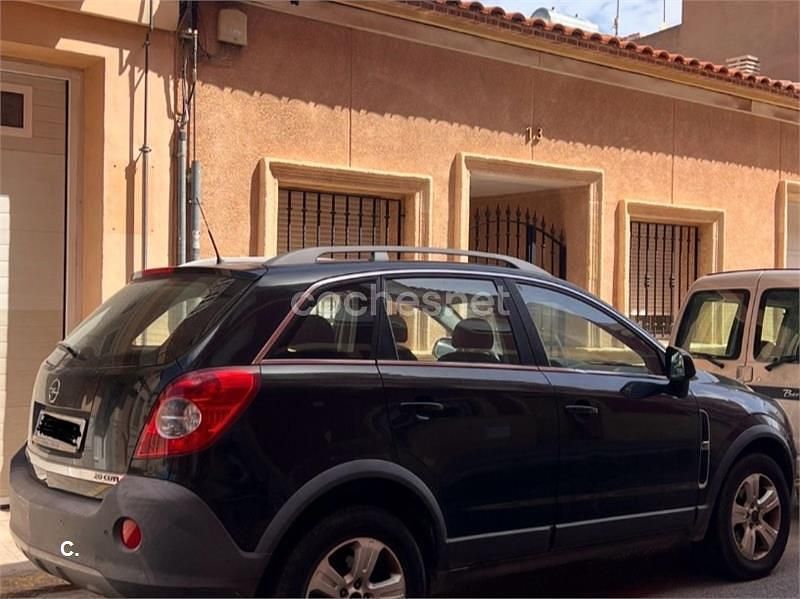 Negro Usado 2007 Opel Antara Cosmo SUV | 6499 € (Precio justo) - Imagen 1/4