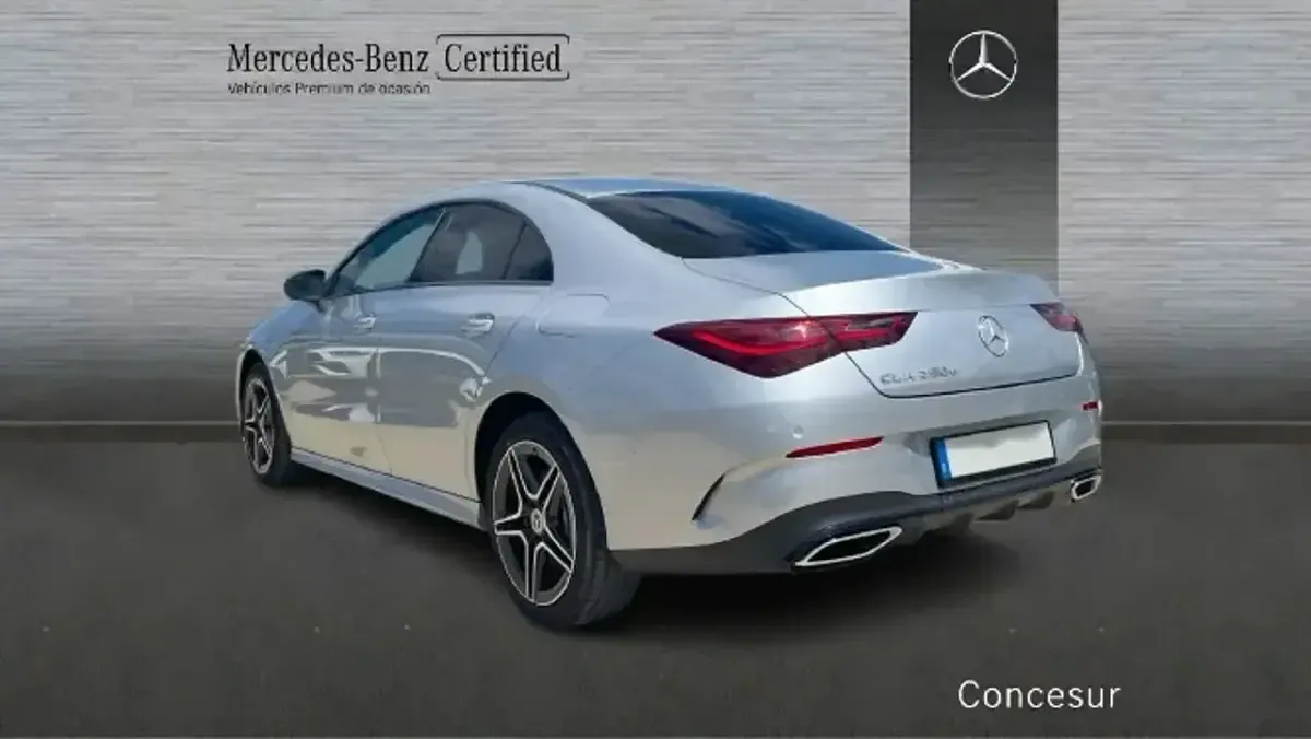 Usado Mercedes CLA250e 218 CV (160 kW) 2025 Plata Coupe