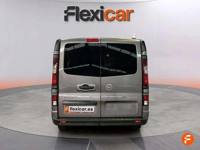Usado Opel Vivaro S 125 CV (91 kW) 2017 Gris Monovolumen