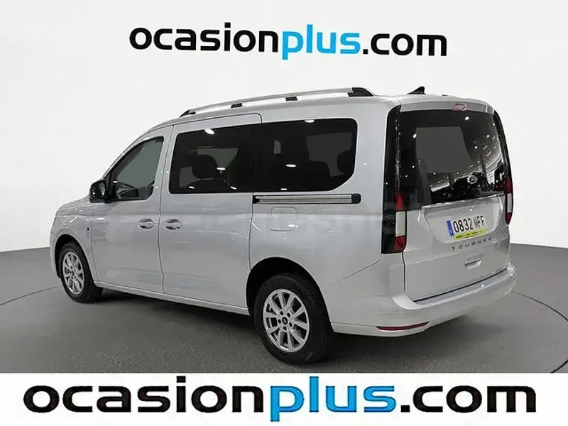 Usado Ford Grand Tourneo Connect Titanium 122 CV (89 kW) 2023 Gris / plata Monovolumen