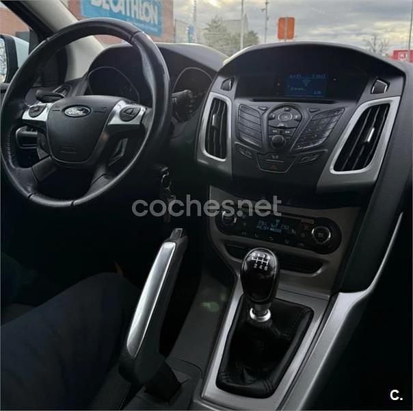 Usado Ford Focus Trend 150 CV (110 kW) 2011 Blanco Berlina