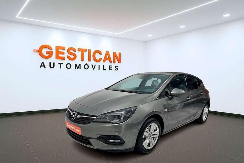 Gris Usado 2021 Opel Astra Berlina | 11.990 € (Buen precio) - Imagen 1/4