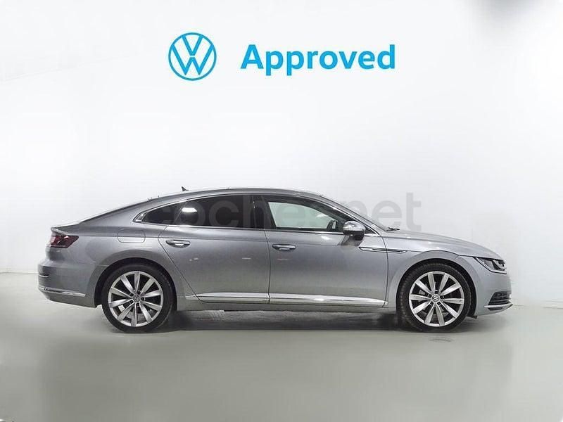 Usado VW Arteon Elegance 150 CV (110 kW) 2019 Gris / plata Utilitario
