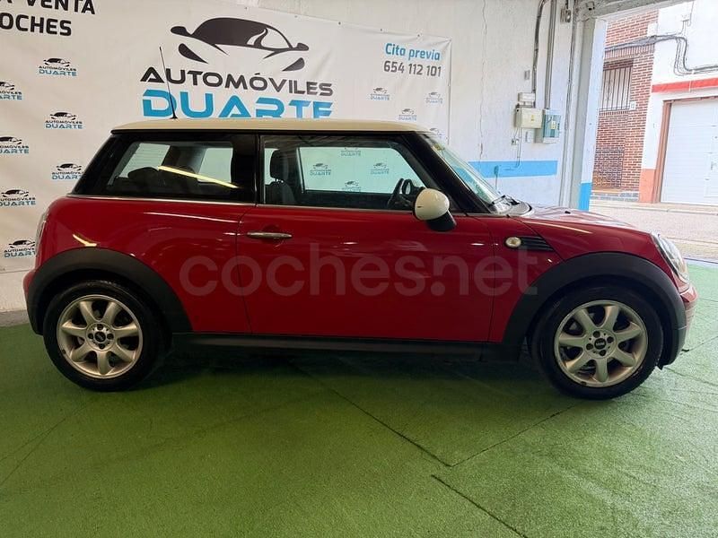Usado Mini Cooper 122 CV (89 kW) 2010 Rojo Utilitario