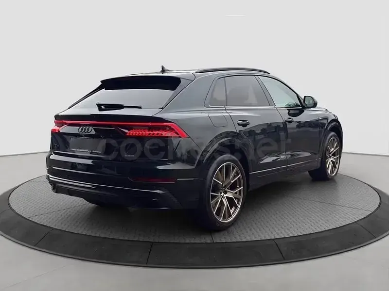 Usado Audi Q8 Ambiente 286 CV (210 kW) 2024 Verde SUV
