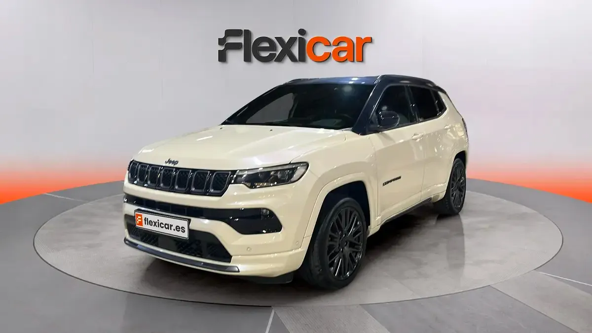 Usado Jeep Compass Trailhawk 241 CV (177 kW) 2026 Blanco SUV