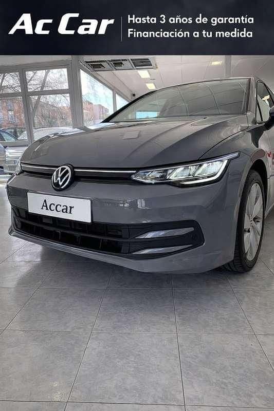 Usado VW Golf VIII 116 CV (85 kW) 2025 Gris Utilitario
