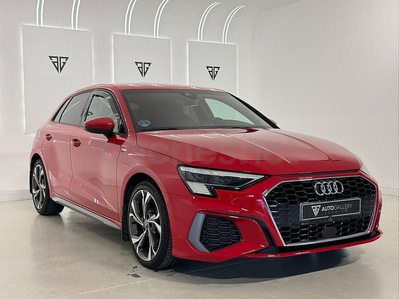 Usado Audi A3 S-Line 150 CV (110 kW) 2022 Rojo Berlina