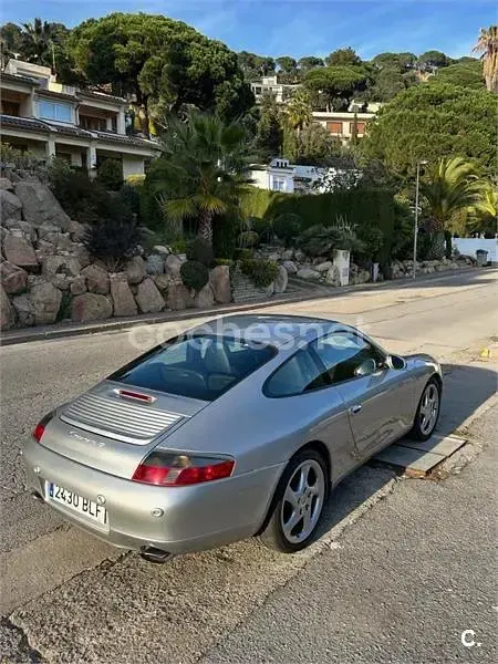 Usado Porsche 911 Carrera 4 300 CV (220 kW) 2001 Gris / plata Coupe