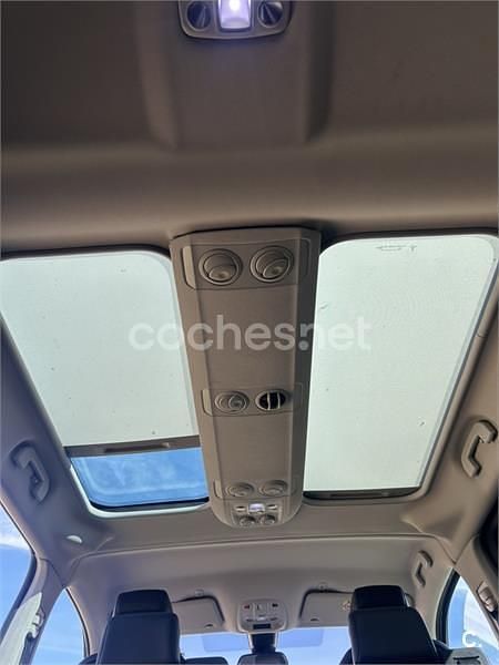 Usado Peugeot Traveller Business-Line 177 CV (130 kW) 2021 Gris / plata Monovolumen