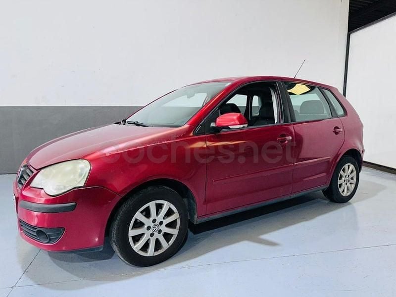 Usado VW Polo Edition 80 CV (58 kW) 2008 Granate Utilitario