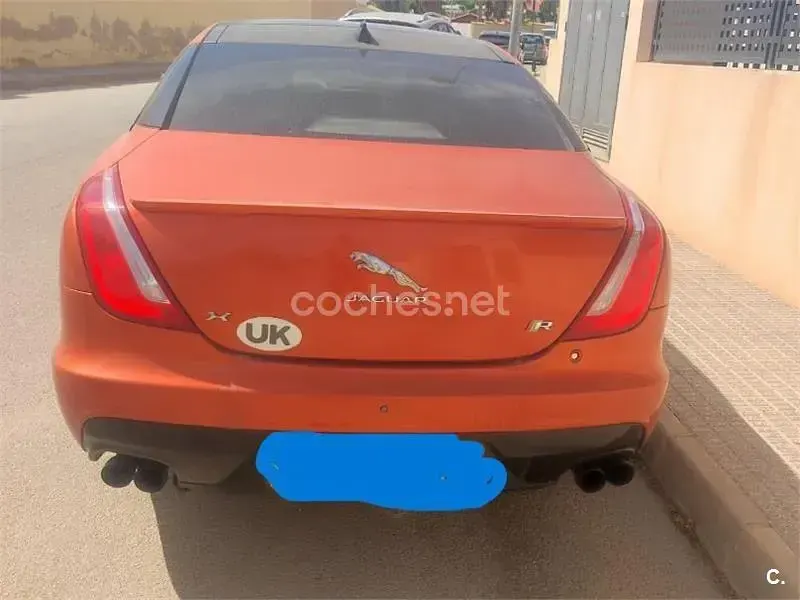 Usado Jaguar XJ R-Sport 300 CV (220 kW) 2016 Naranja Berlina