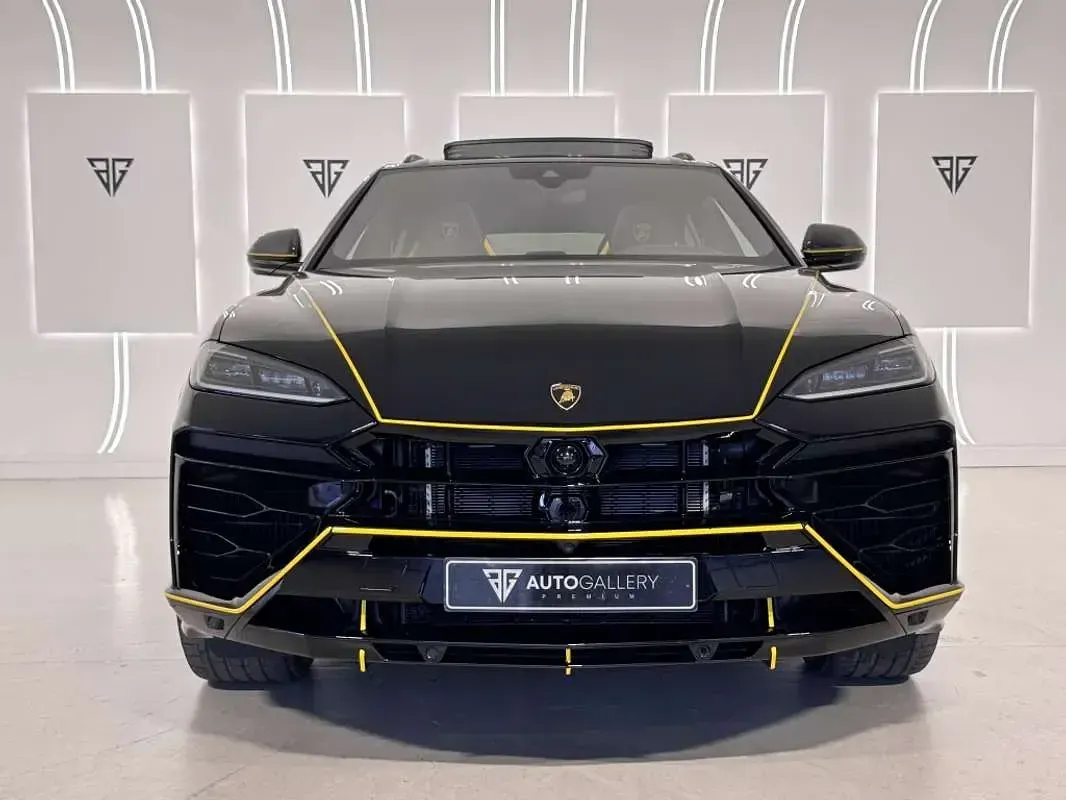 Usado Lamborghini Urus 801 CV (589 kW) 2025 Negro SUV