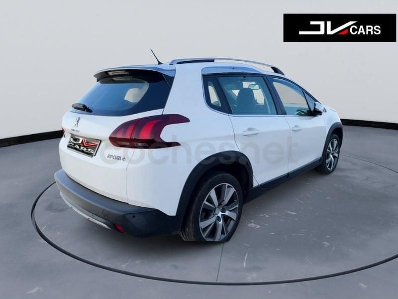 Usado Peugeot 2008 Allure 110 CV (80 kW) 2017 Blanco SUV