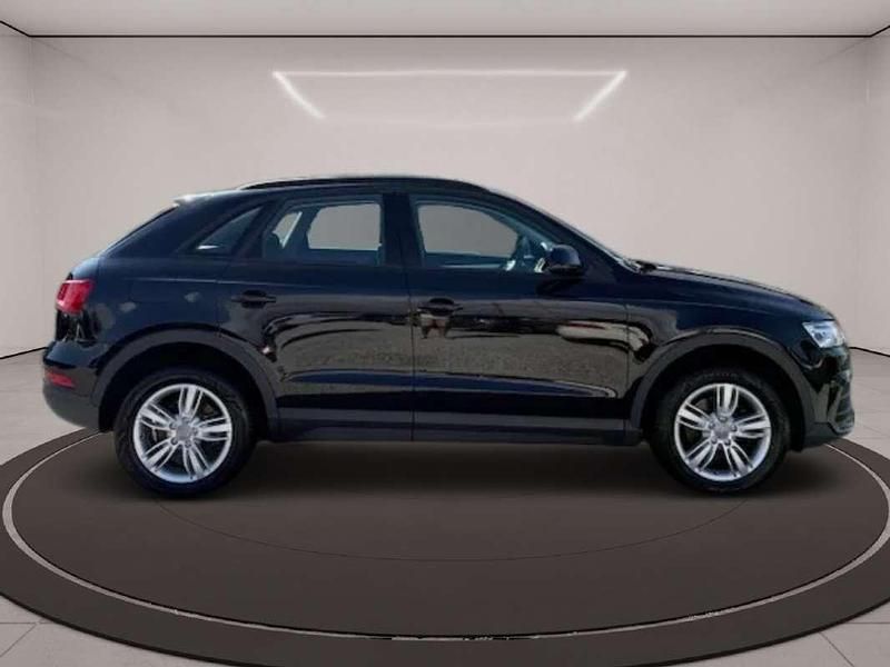 Usado Audi Q3 Attraction 150 CV (110 kW) 2017 Negro SUV
