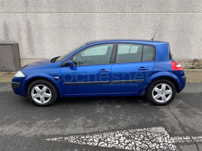 Usado Renault Mégane II Authentique 100 CV (73 kW) 2007 Azul Berlina