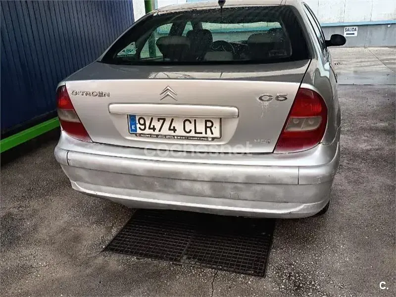 Usado Citroën C5 138 CV (101 kW) 2003 Gris / plata Berlina