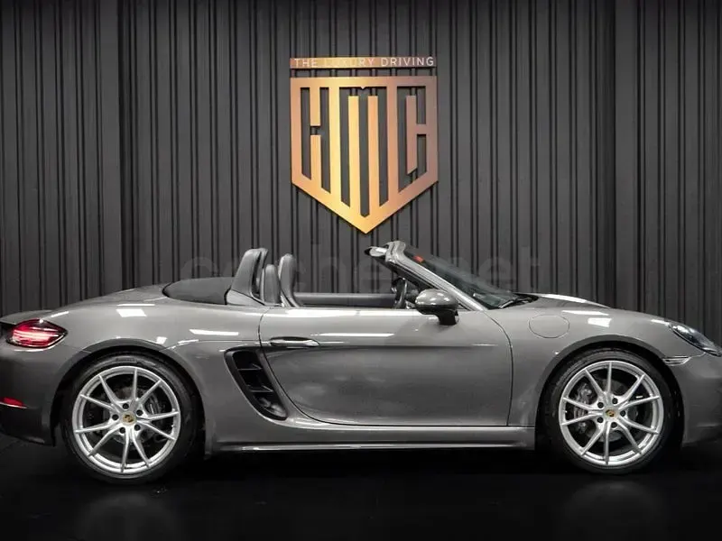 Usado Porsche 718 Boxster 300 CV (220 kW) 2019 Gris / plata Descapotable