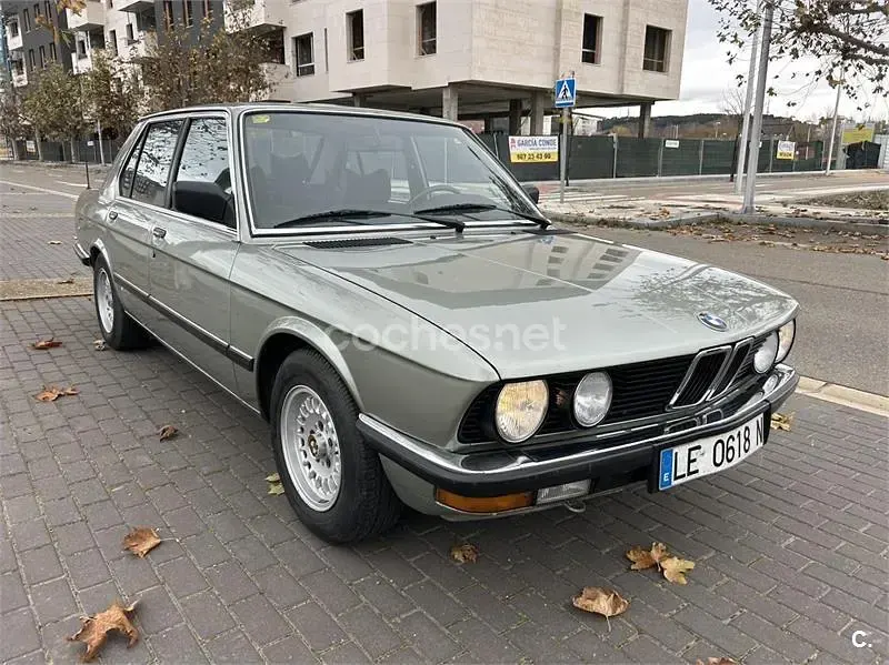 Usado BMW 525 150 CV (110 kW) 1983 Verde Berlina