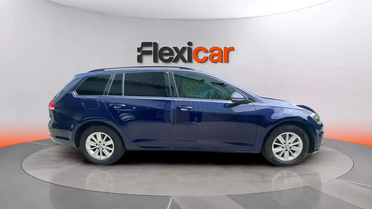 Usado VW Golf VII Advance 116 CV (85 kW) 2020 Azul Berlina