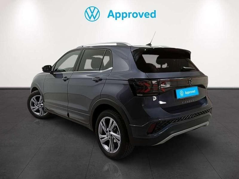 Usado VW T-Cross R-line 116 CV (85 kW) 2024 Gris SUV