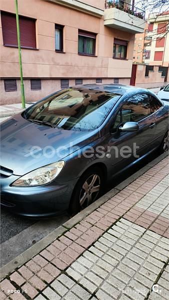 Usado Peugeot 307 CC 138 CV (101 kW) 2005 Azul Descapotable