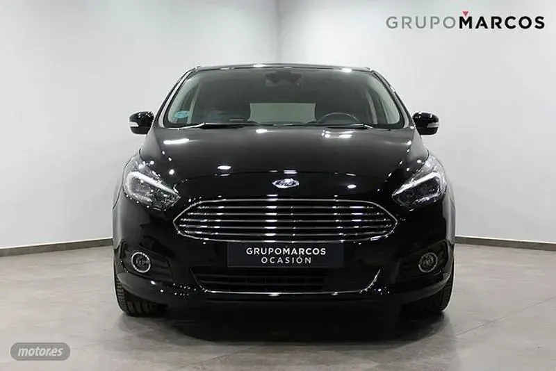 Usado Ford S-MAX Titanium 150 CV (110 kW) 2019 Negro Monovolumen