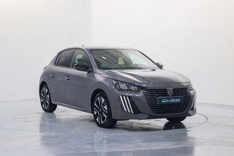 Usado Peugeot 208 Allure 102 CV (75 kW) 2025 Gris Utilitario