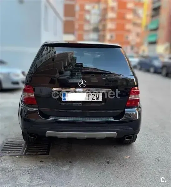 Usado Mercedes ML280 AMG Edition 1 190 CV (139 kW) 2008 Negro SUV