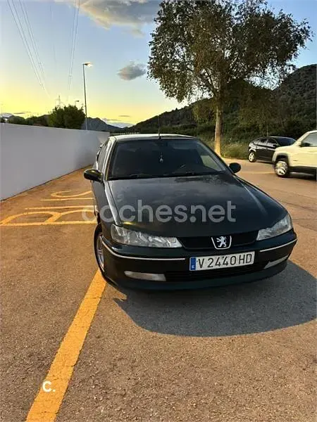 Usado Peugeot 406 90 CV (66 kW) 2000 Verde Berlina