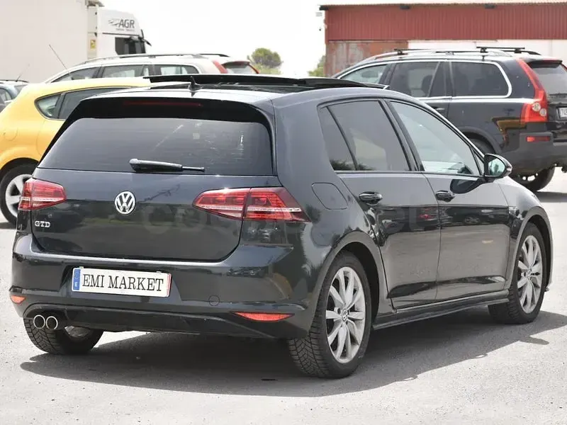 Usado VW Golf VII GTD 184 CV (135 kW) 2015 Negro Berlina