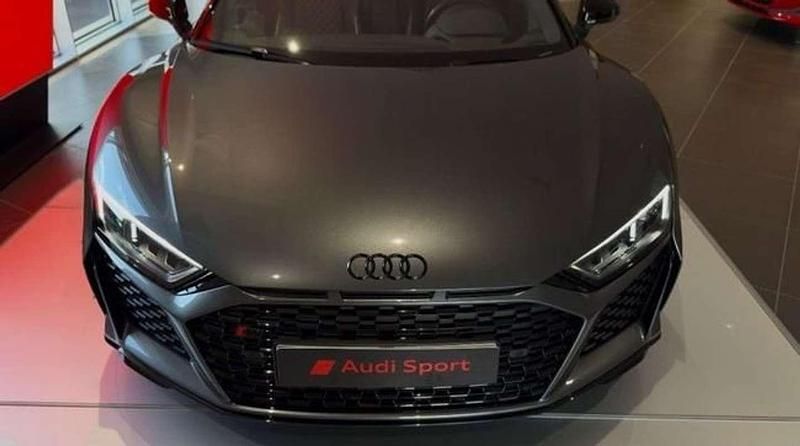 Usado Audi R8 Spyder Performance 571 CV (419 kW) 2024 Gris Descapotable